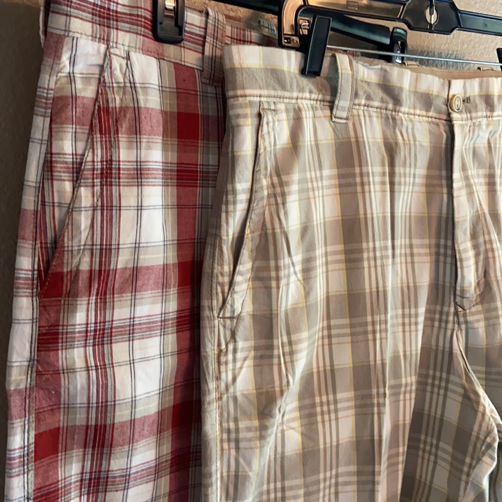 Lot of 2 Izod India Madras Shorts Men's Size 38''
